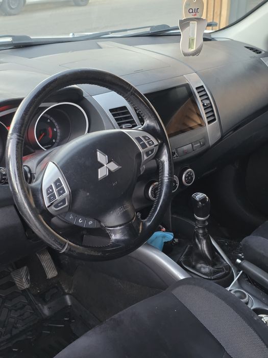 Vand/schimb Mitsubishi Outlander