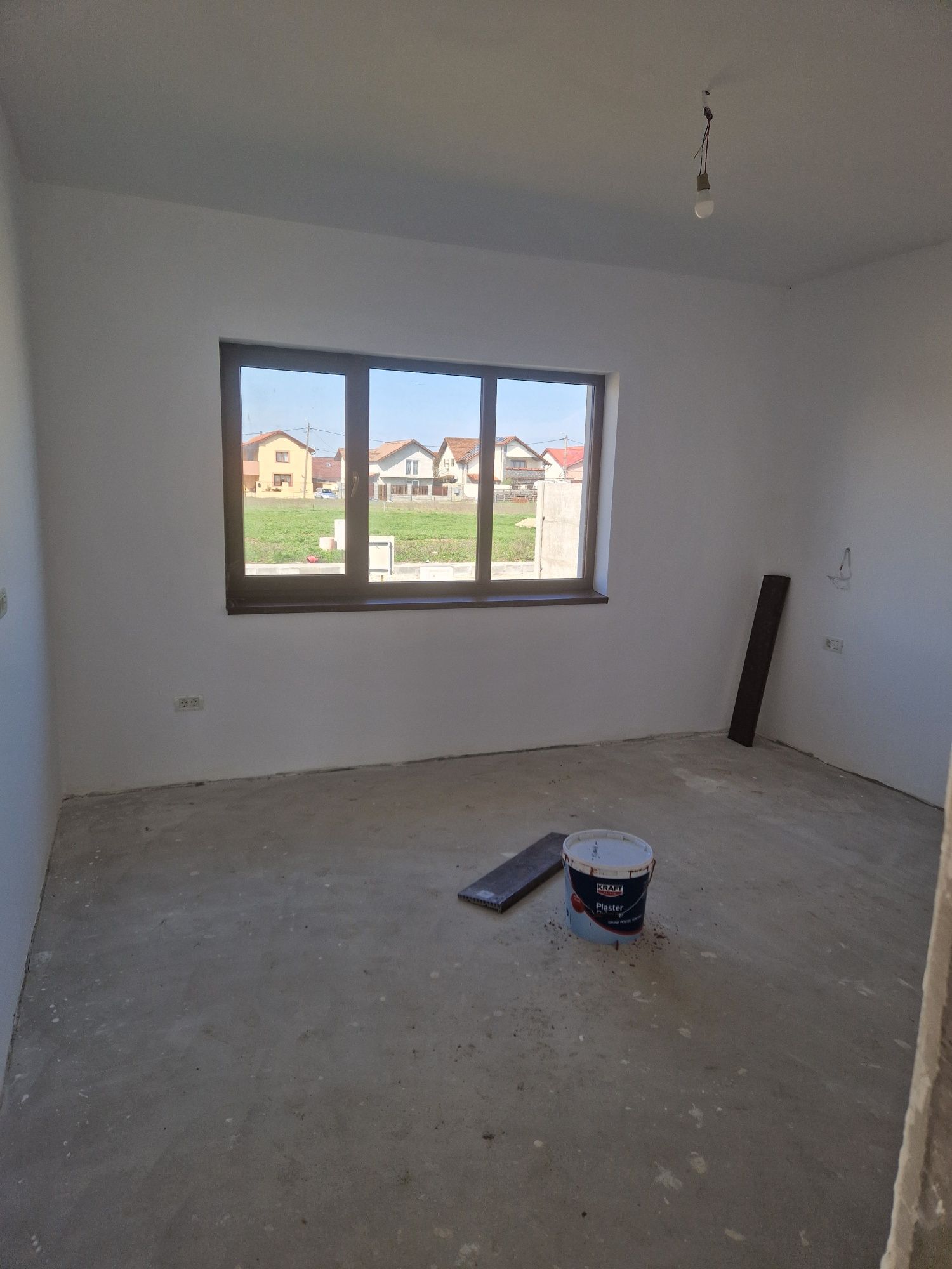 Vand casa noua in Bujac