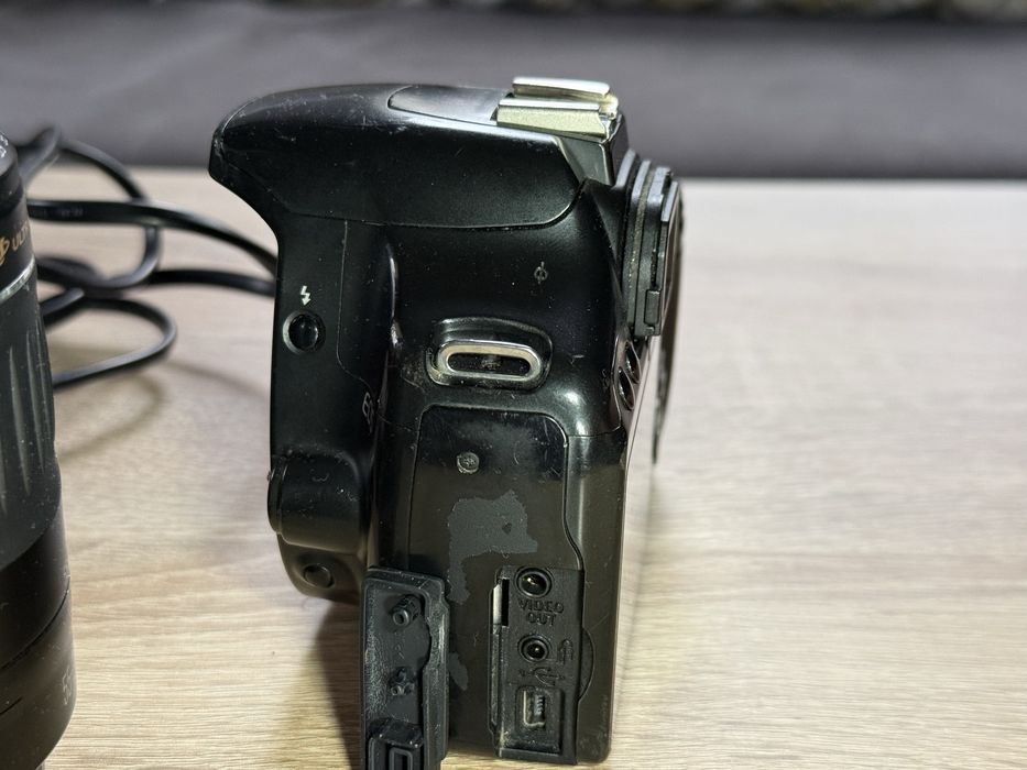 Canon EOS 450D (тяло)