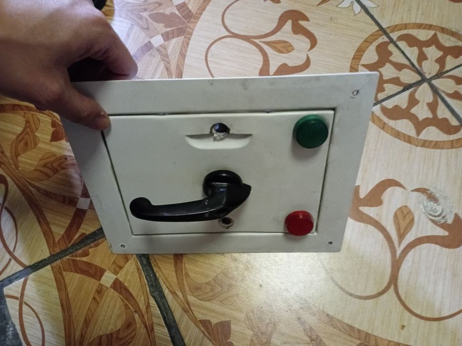 Рубильник электричество