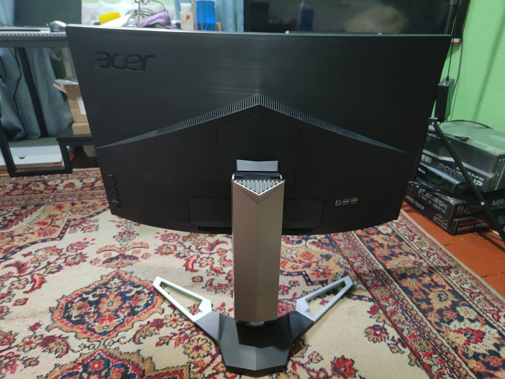 Монитор Acer 32" 2K 144MHz в отличном состоянии
