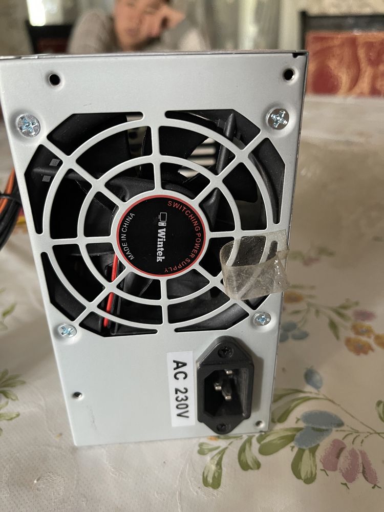 Блок питания для компьютера Wintek