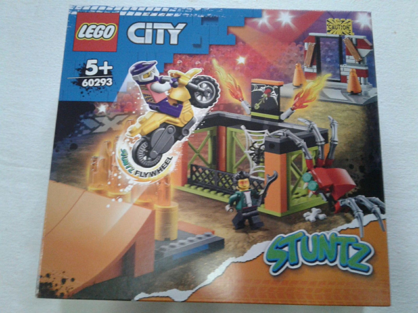 Parc de distractii si cascadorii Lego City 60293, nou, sigilat, rec.5+