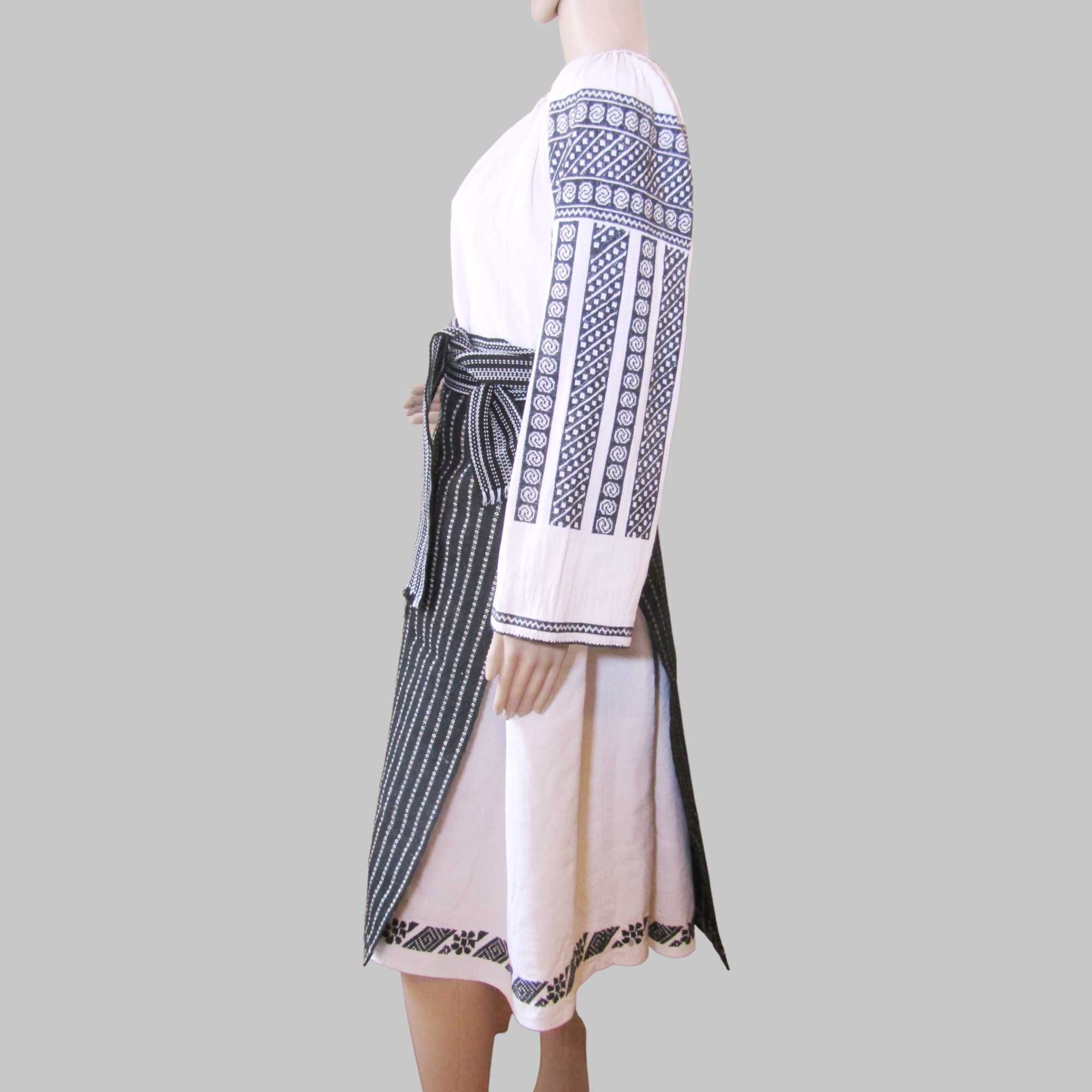 Costum popular din Banat , port popular vechi transilvan  M