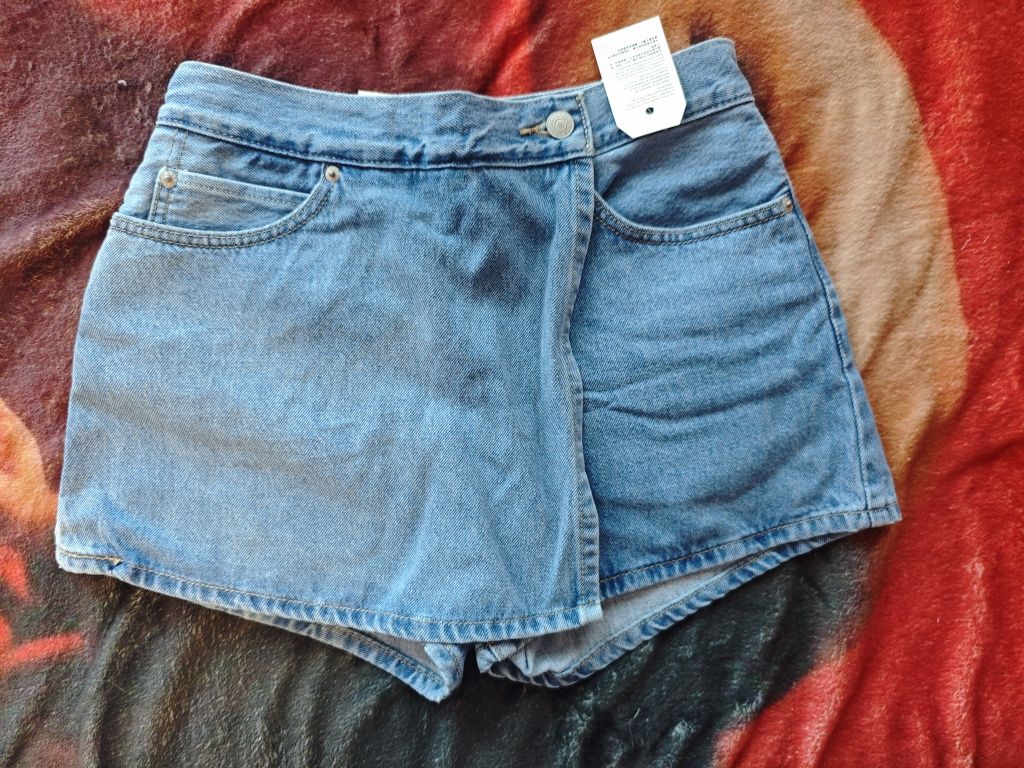 Оригинални Къси дънки/пола на Levi Strauss