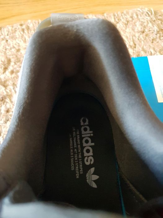 Продавам маратонки Adidas Ozrah 46 2/3