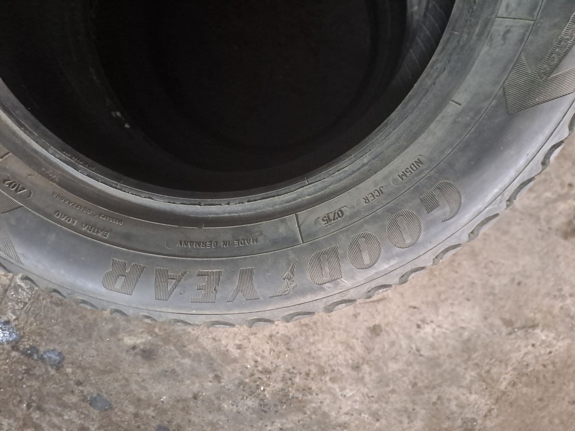 Продам шины 215/60 r16