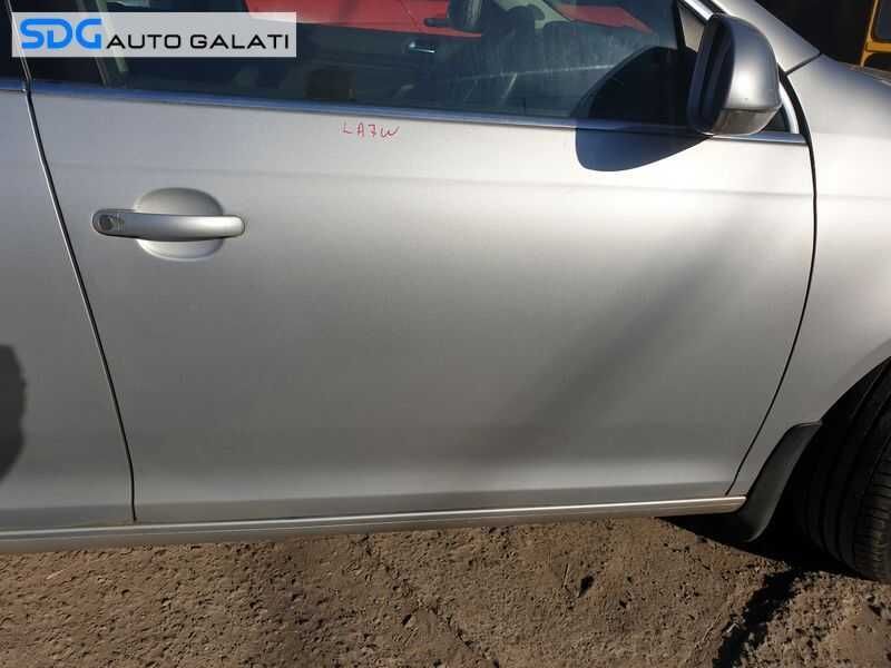 Usa Usi Portiera Portiere Dreapta Fata Dezechipata cu DEFECT VW Golf 6 Break Combi 2008 - 2014 Culoare LA7W