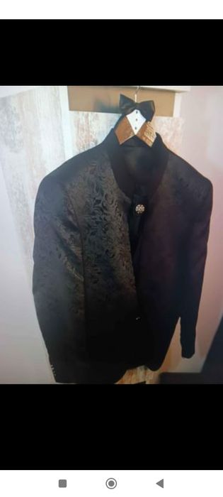 Costum ginerica/ nas