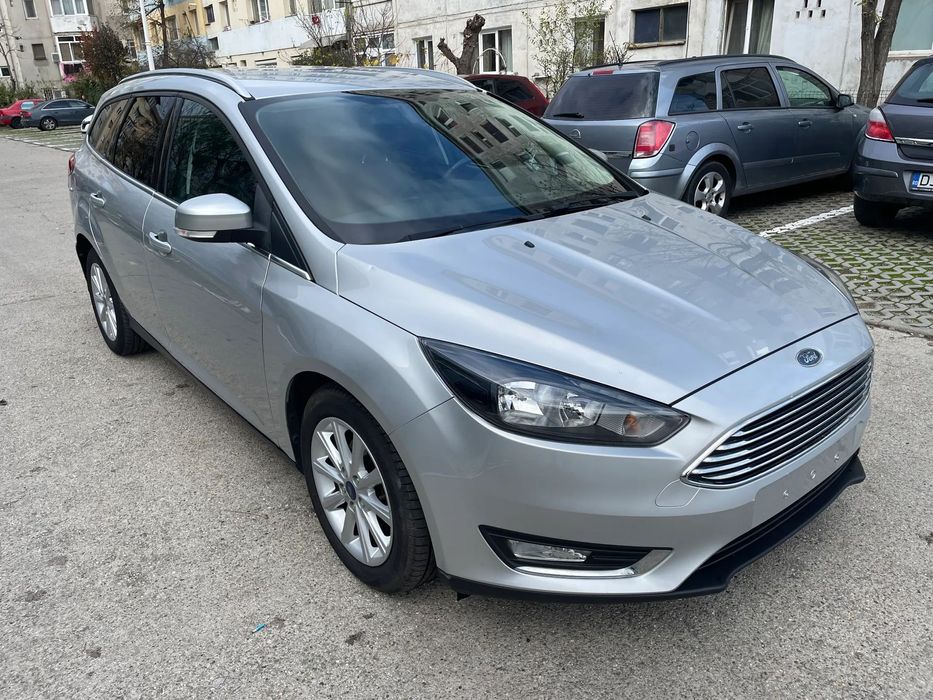 Ford Focus 1.5d,120cp,EURO 6,NAVI,camera marsarier,unic proprietar,2chei,km REALI