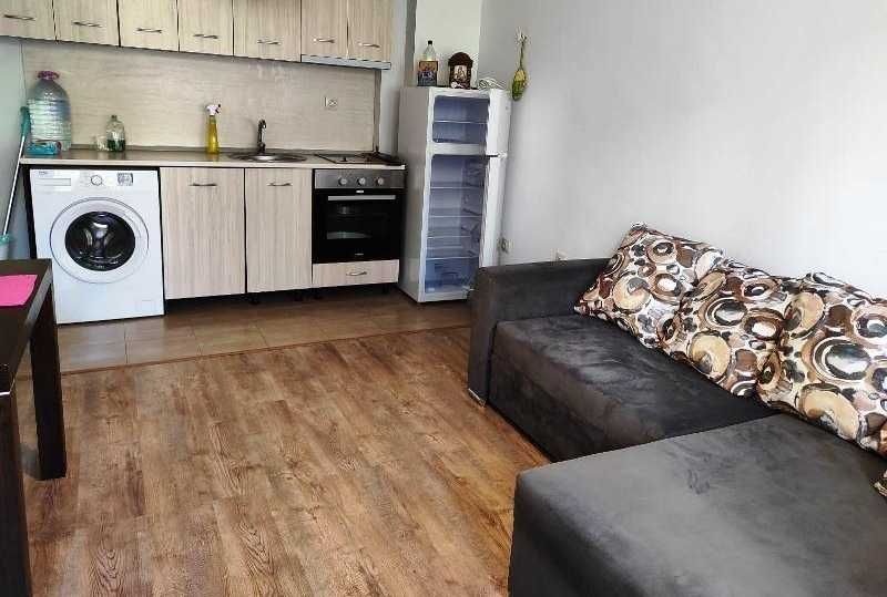 Дава се под наем Тристаен апартамент в София, Левски В - 100 кв.м за 575 € - Снимка #2