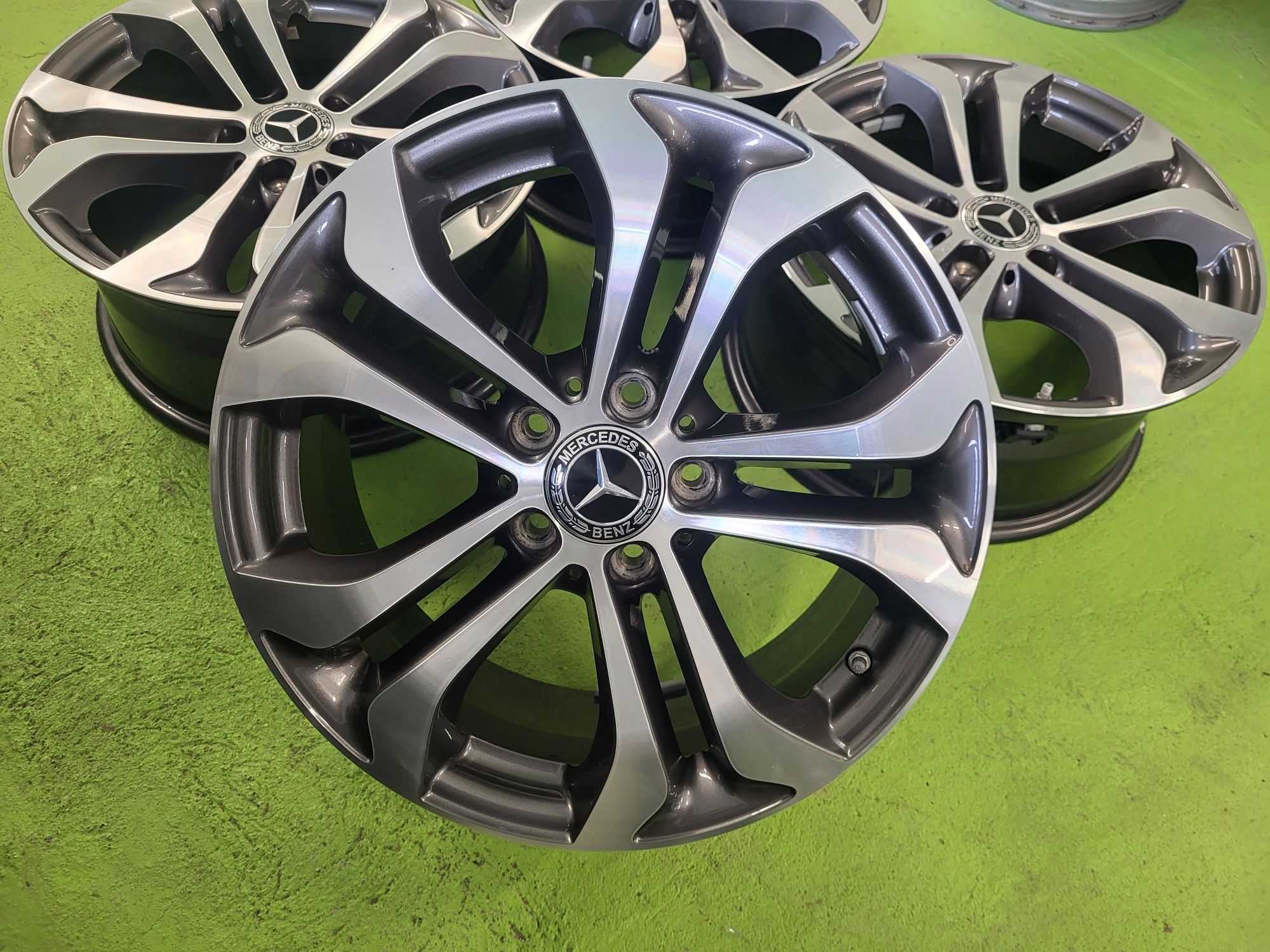 17 5x112 Mercedes  C Class W205 W204 E Class W212 W213 Vito  5х112