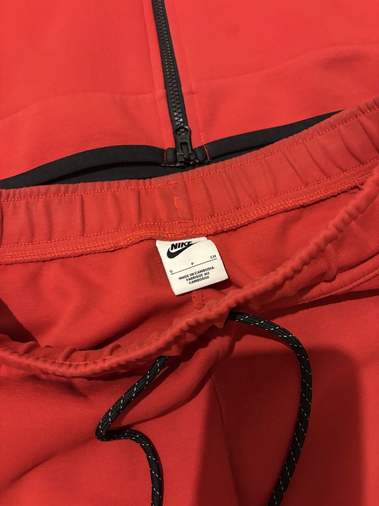 Nike tech fleece