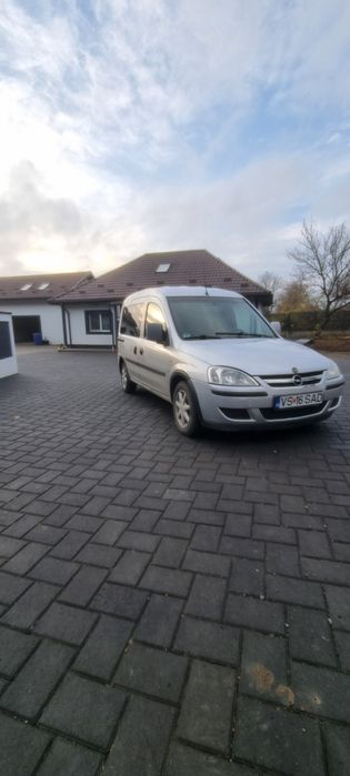 Vând Opel combo   1.3 diesel