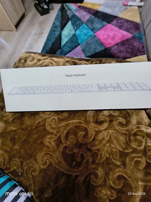 APPLE Magic Keyboard