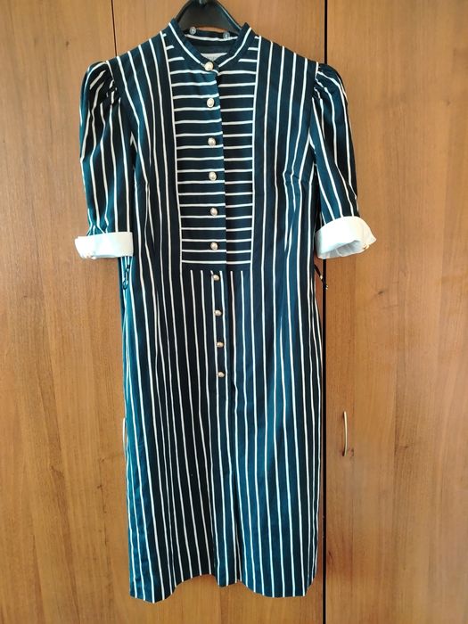 Тъмносиня рокля на рае - размер L.