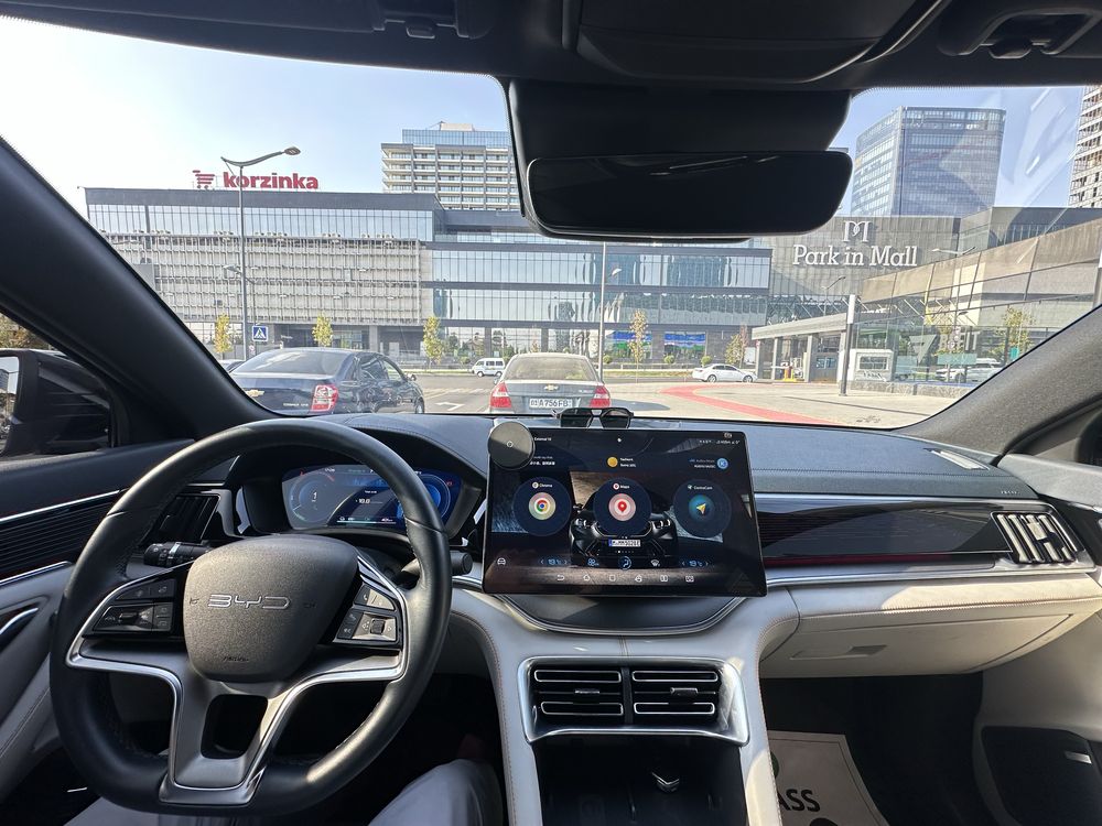 BYD champion 605km