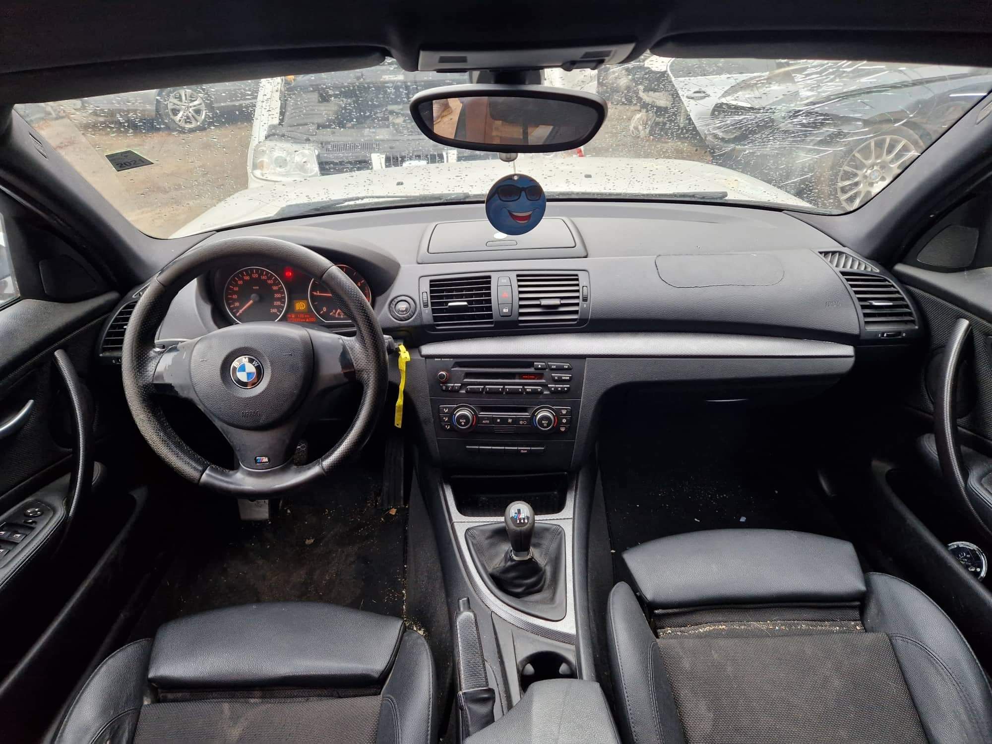 BMW E87 118D 143кс рекаро ксенон M пакет ръчка НА ЧАСТИ!