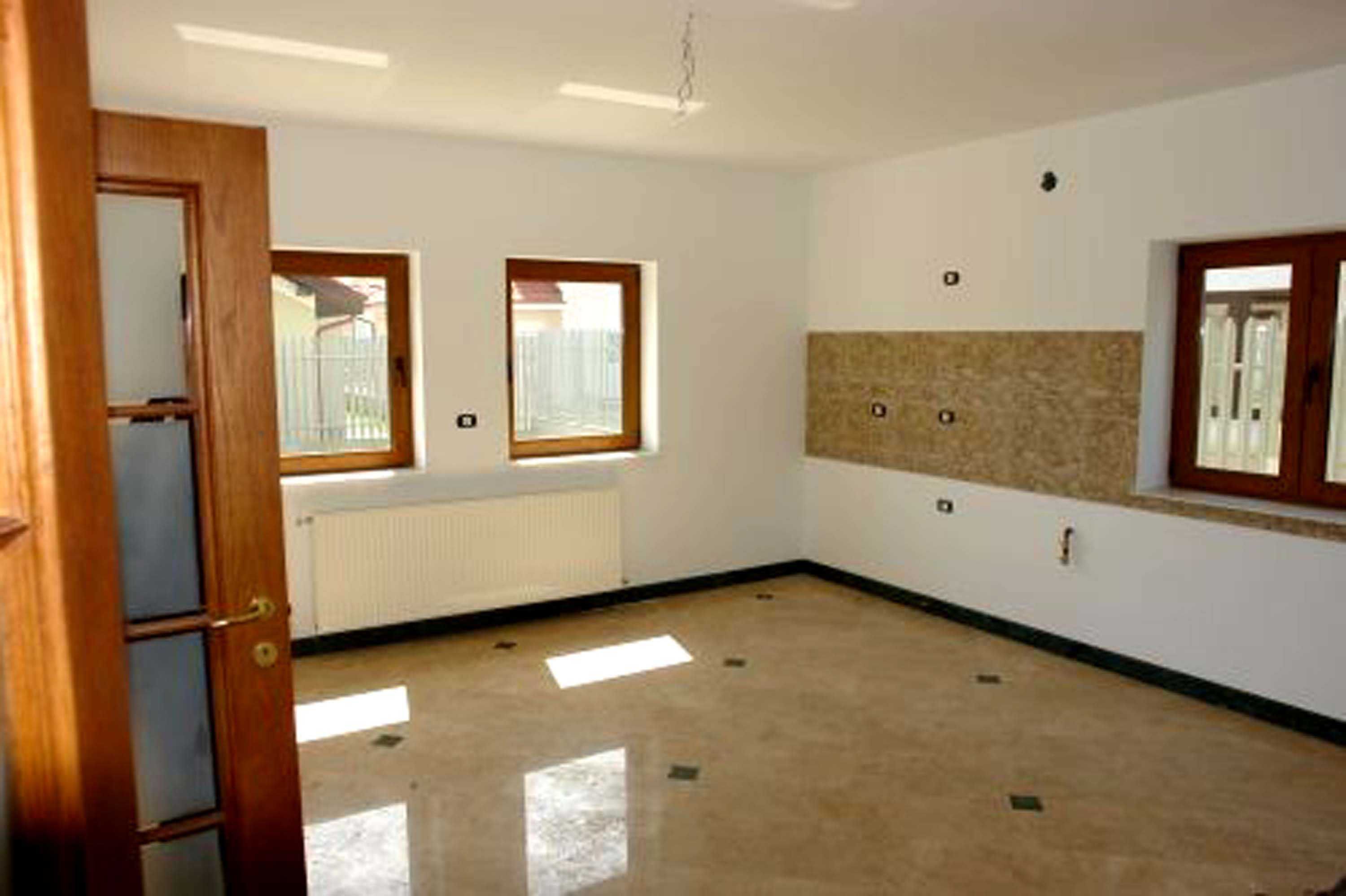 Casa P+1, Corbeanca, Laguna Albastra, teren 560mp, acces privat