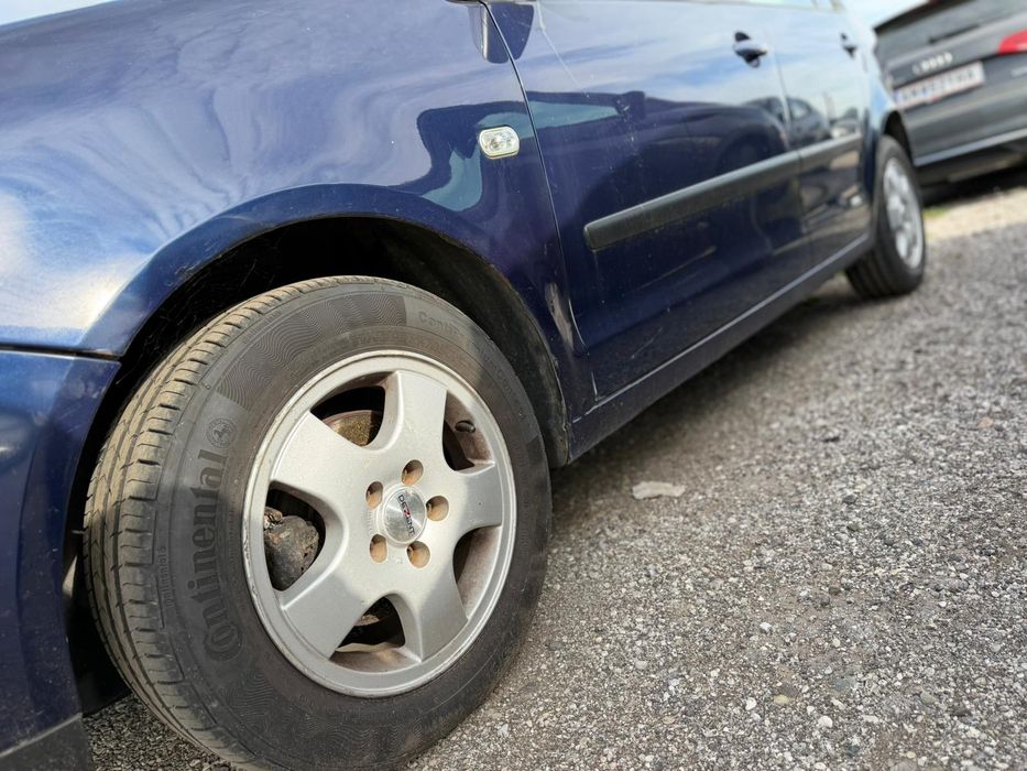 Продава се VW Поло 1.2i Бензин