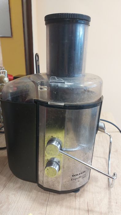 Продавам сокоизтисквачка