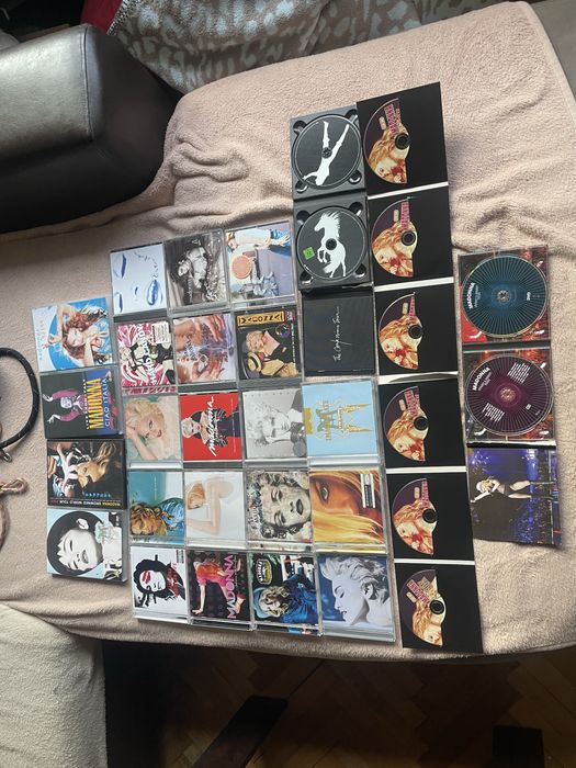 Продавам DVD и CD на Madonna