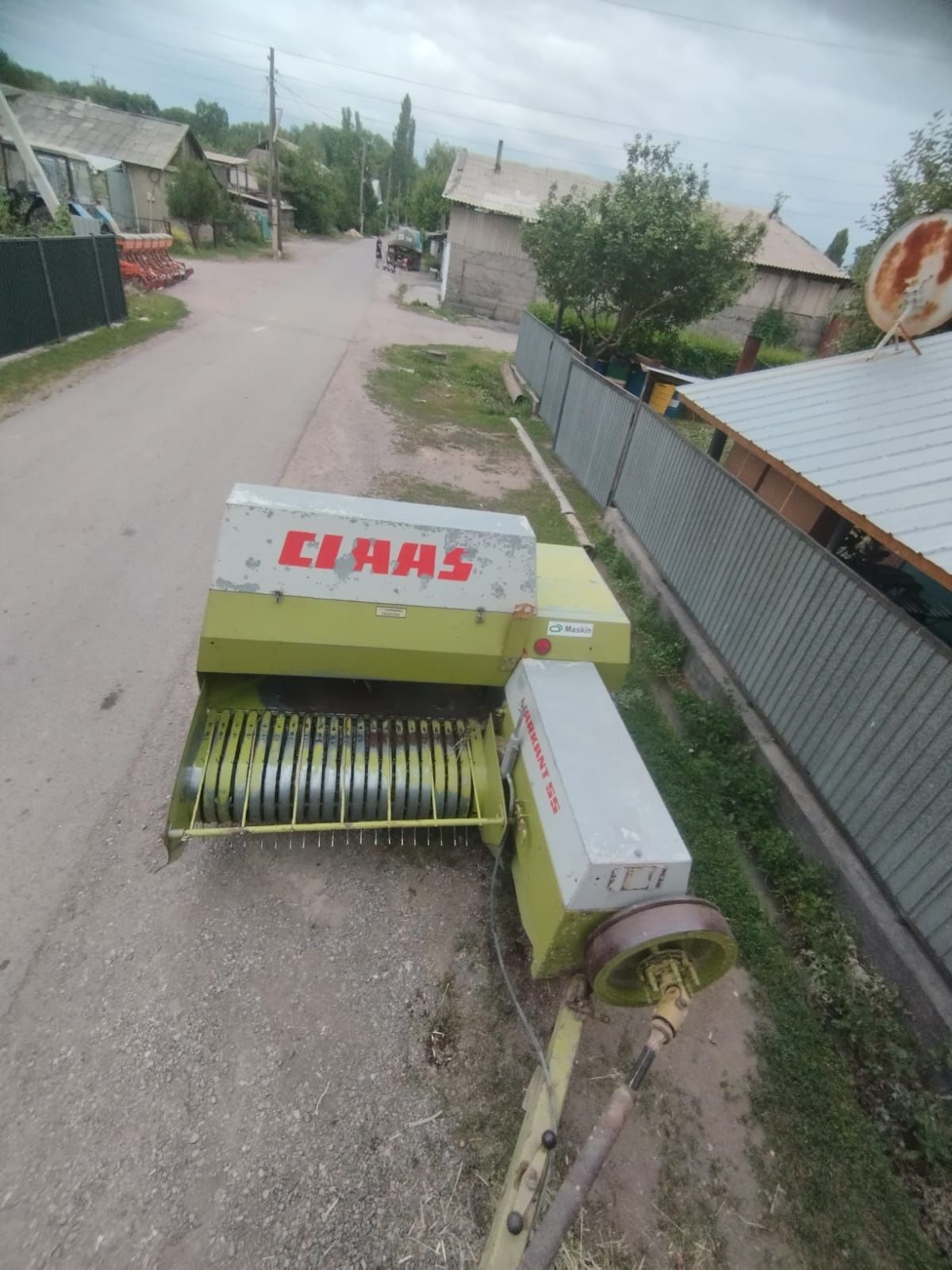 Продам пресс подборщик класс маркант 55