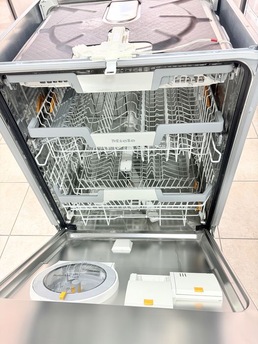 Miele G7165 scvi XXL AutoDos миялна за пълно вграждане/24 мес гаранция