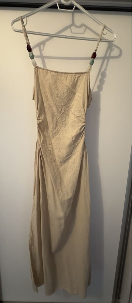 Vand rochie Zara, marime M, pret 100