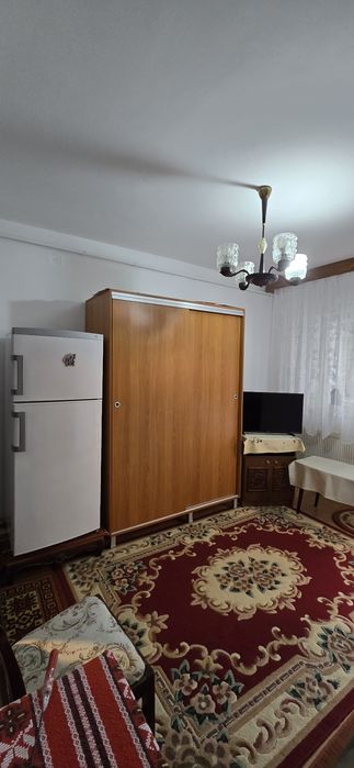 Garsoniera de închiriat