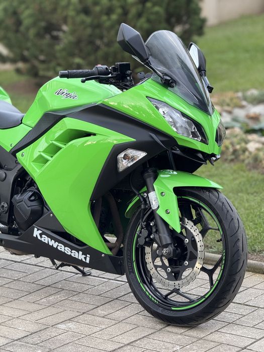 Kawasaki Ninja 300 Akrapovic A2/A~IMPECABIL!~(nu 250 400 650 yamaha)