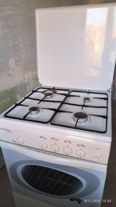 Газовая плита четыре комфорт и духовка