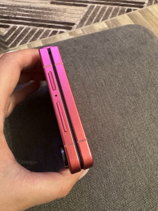 Samsung galaxy z flip 7 256 гб.