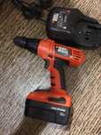 Голям винтоверт Black & Decker 18V