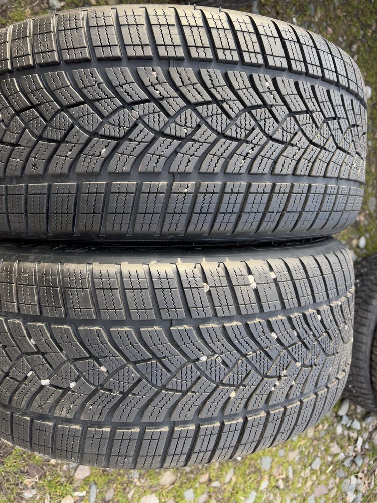 245/45 R18 2бр зимни гуми
