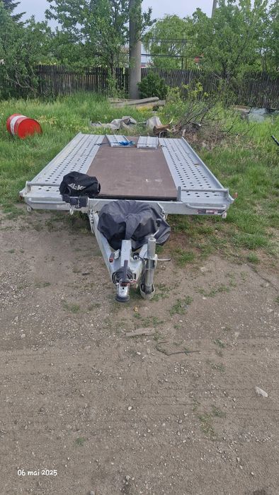 Închiriez platforme auto