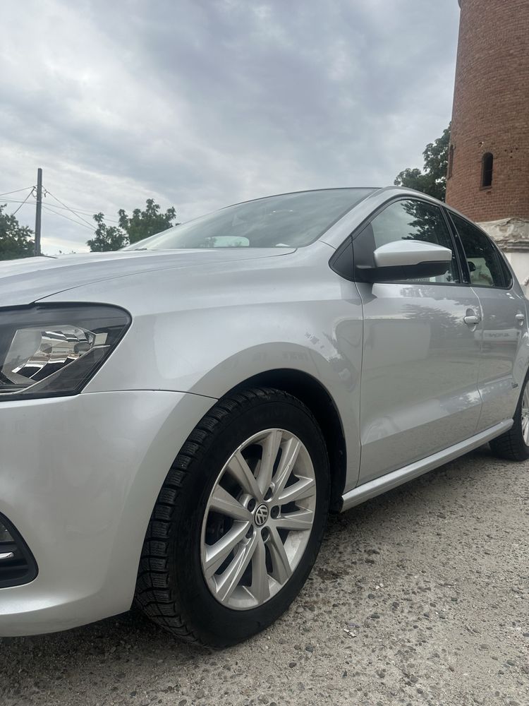 Vând Volkswagen Polo 2015