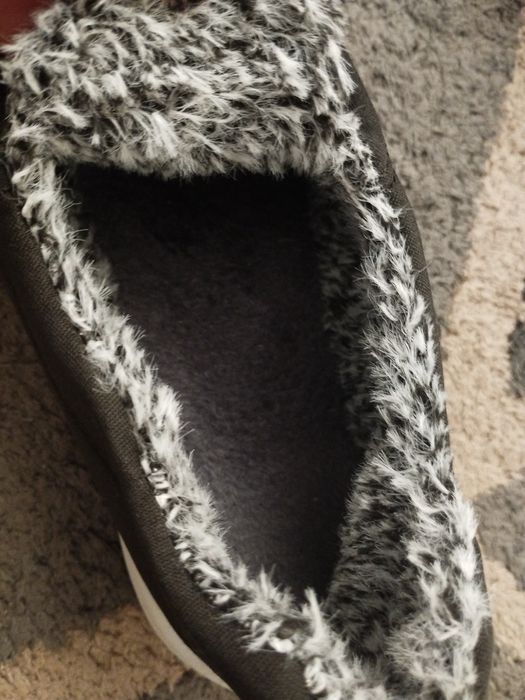 Тёплые зимние слипоны 40–41  обувь кросовки сапоги  ботинки. Одежда