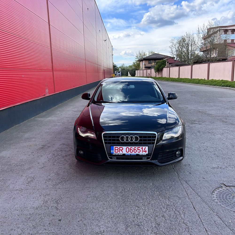 Audi A4 S-line 2.7 automat