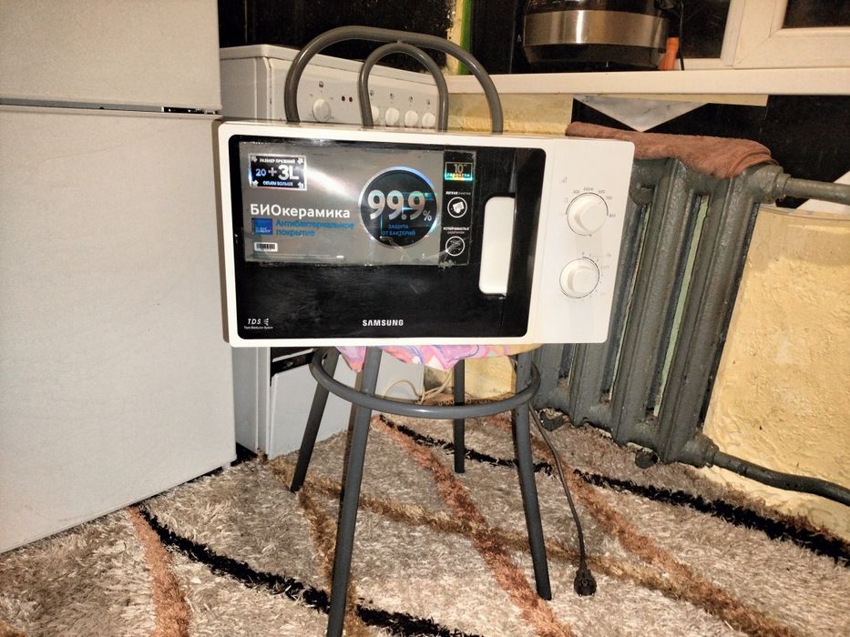 Продам микроволновку samsyng