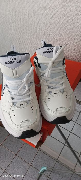 Nike Air Monarch 4