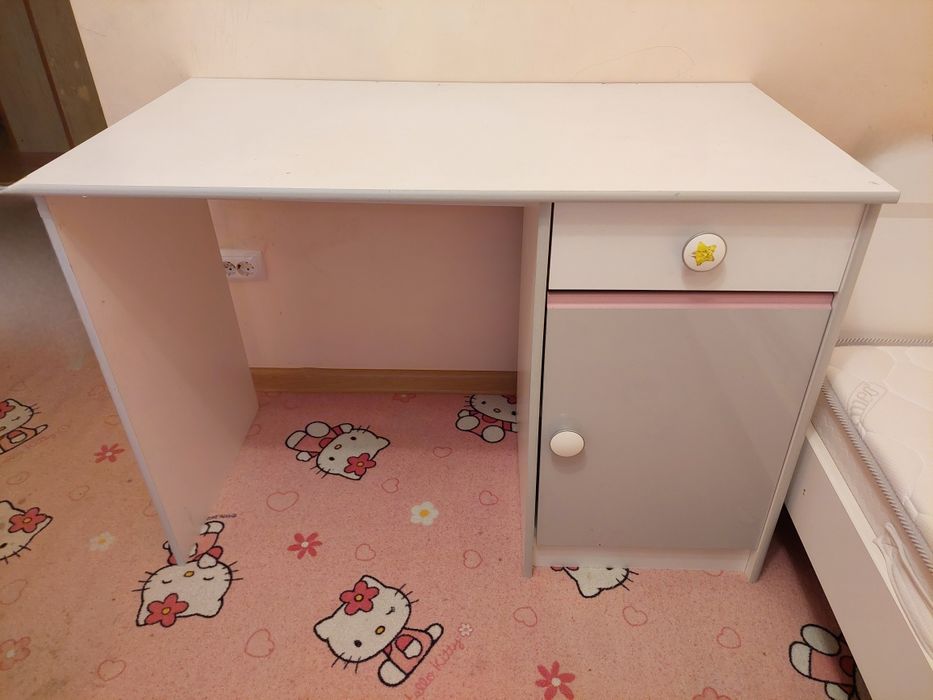 Mobilier dormitor fete complet