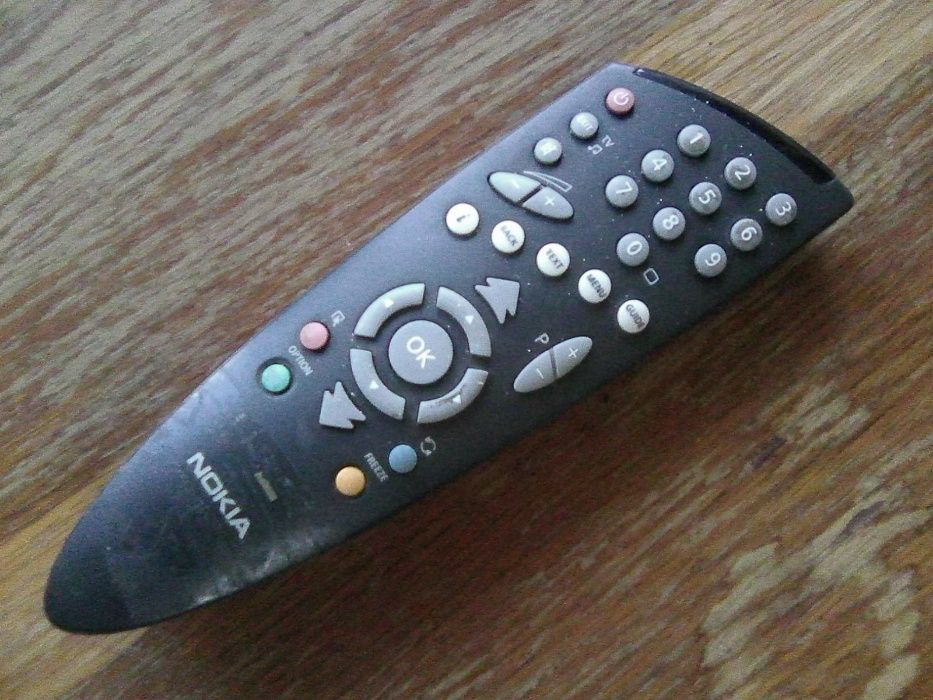 vand telecomanda satelit nokia 9800s si una pt tv dvd cd