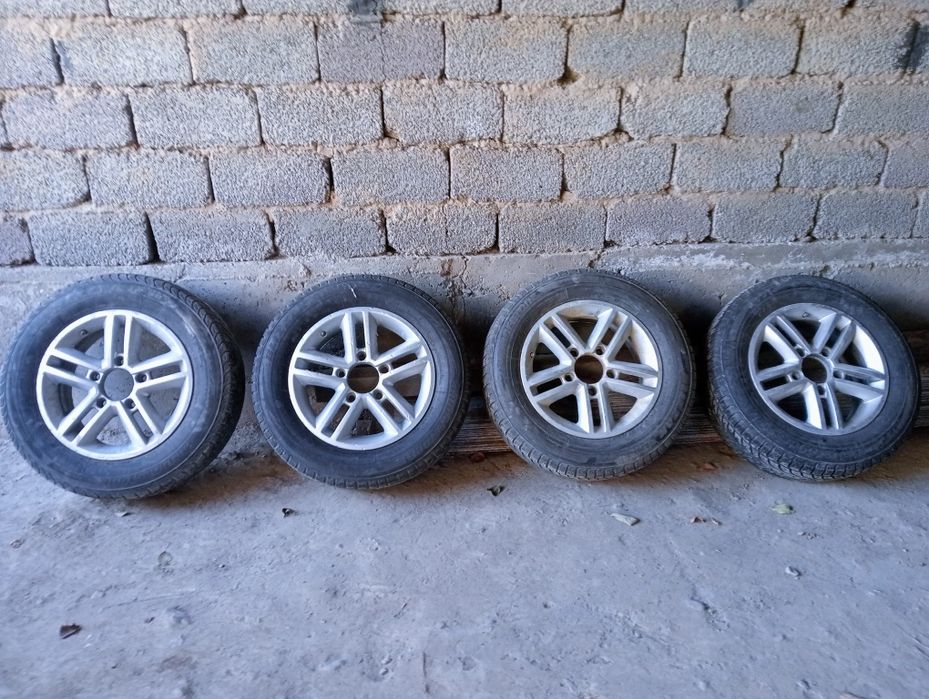 шины и диски от нивы