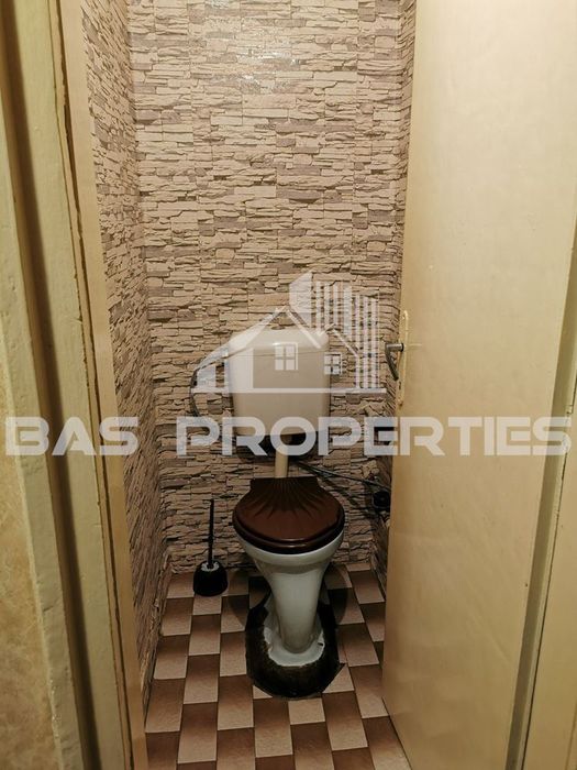 2-стаен в София-Толстой площ 61