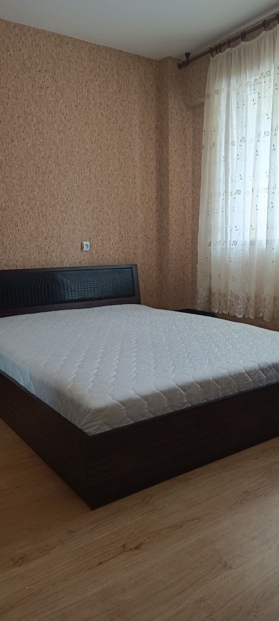 Давам обзаведен апартамент под наем Перник кв Изток