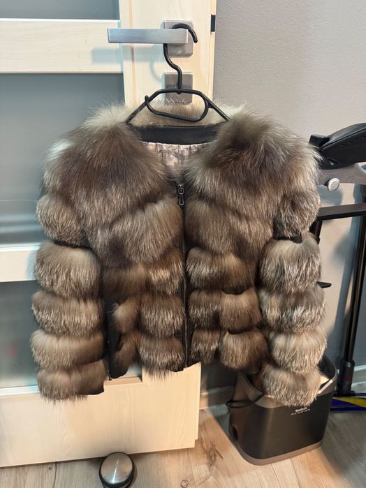 Haină din blană naturală