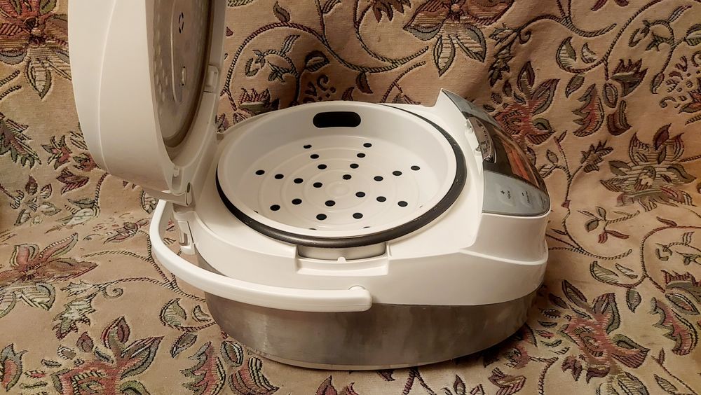 Мультиварка Polaris рабочия