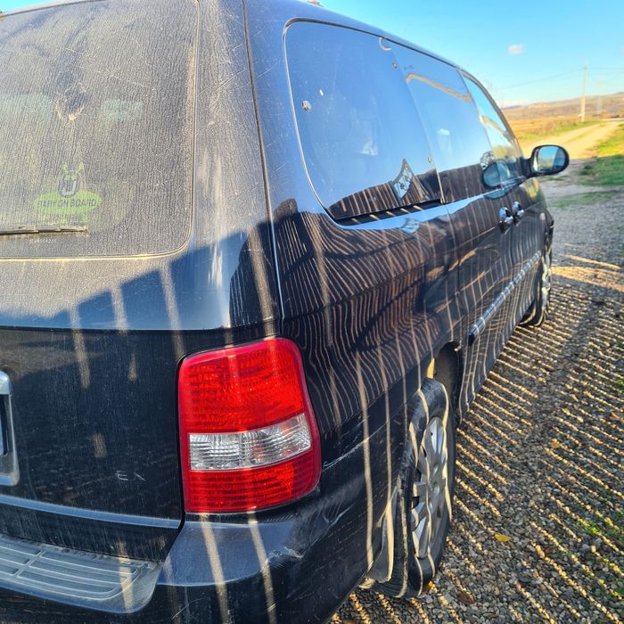 Vand masina Kia Carnivale