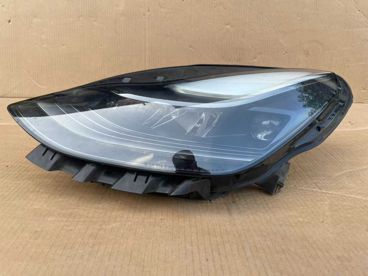 Фар TESLA Model 3 - MATRIX | 2023